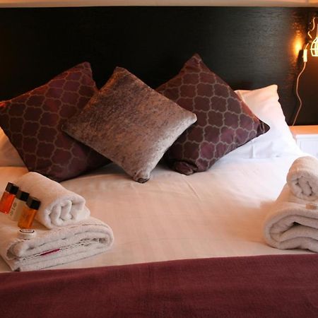 Hotel The Lady Elizabeth Sudbury  Esterno foto