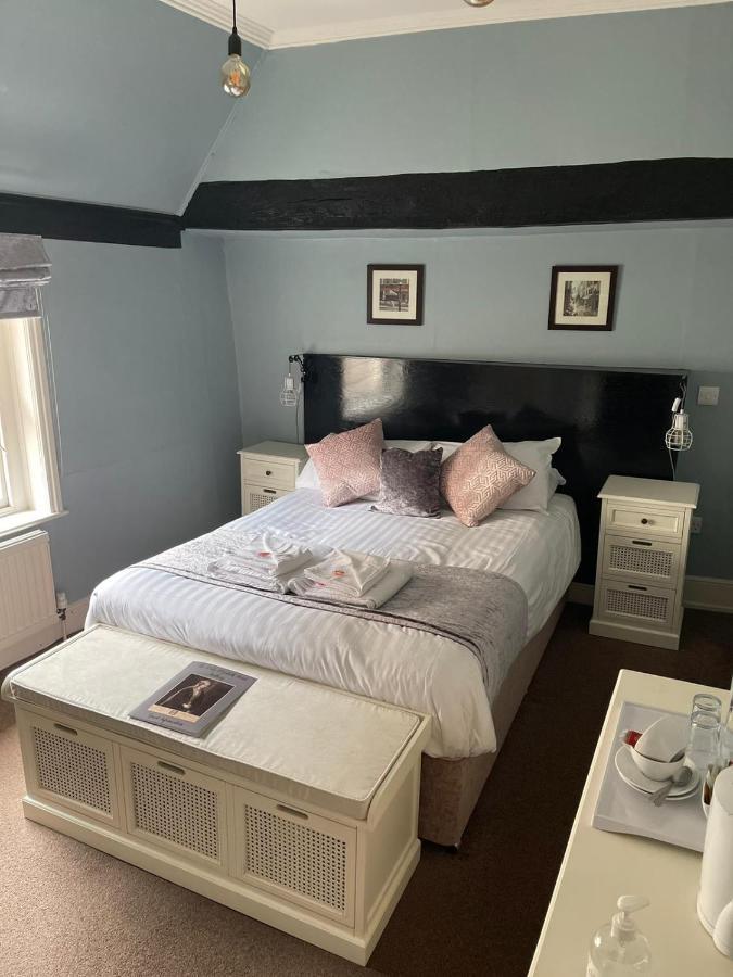 Hotel The Lady Elizabeth Sudbury  Esterno foto